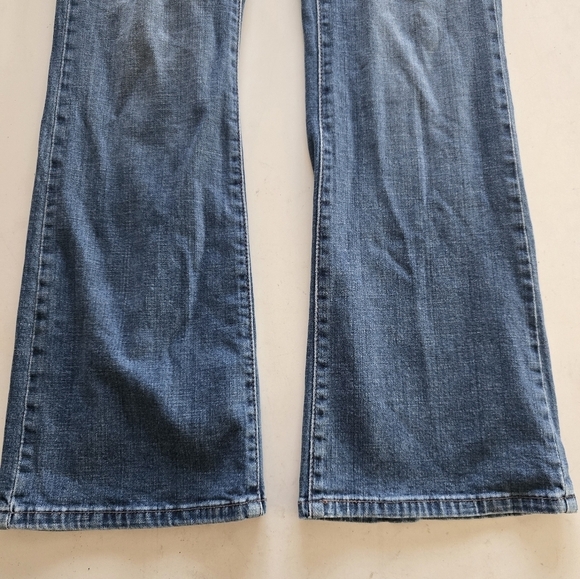 Levi's Jeans Women Size 12L Bootcut 32×32 Light Wash Blue Mid Rise  Classics - Picture 5 of 14